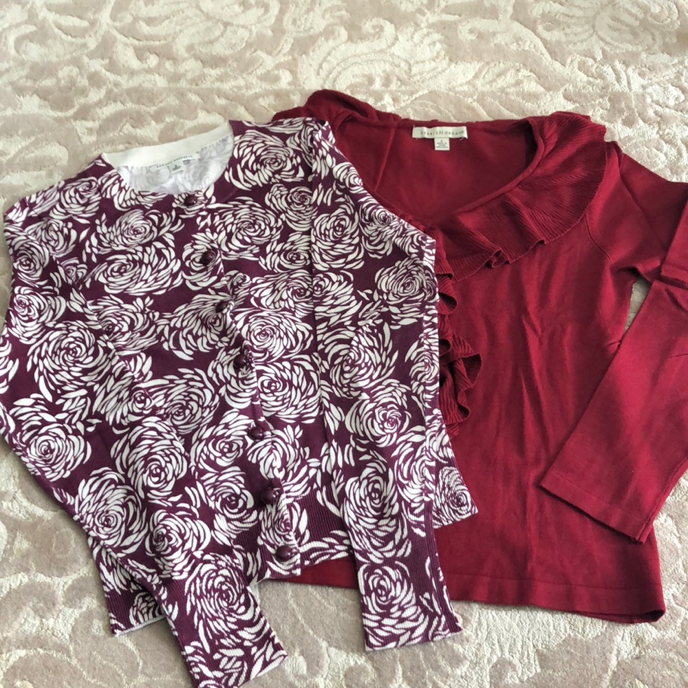 Winter clearance! Set of two sweaters